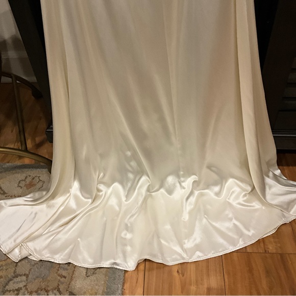 Reformation Viera brand new size 0 Bridal Wedding Silk Gown halter top Ivory - Picture 11 of 14